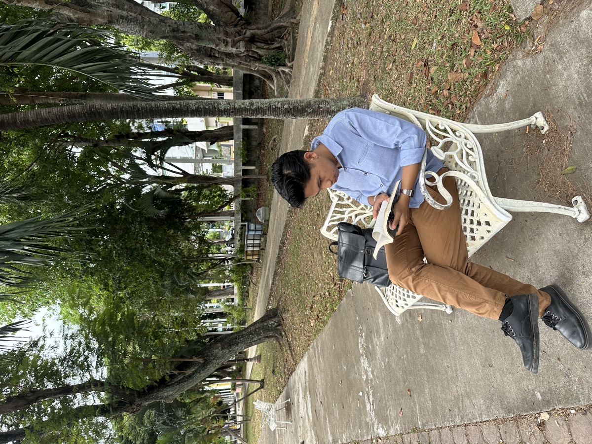 Formal photo of Nanda Mulia